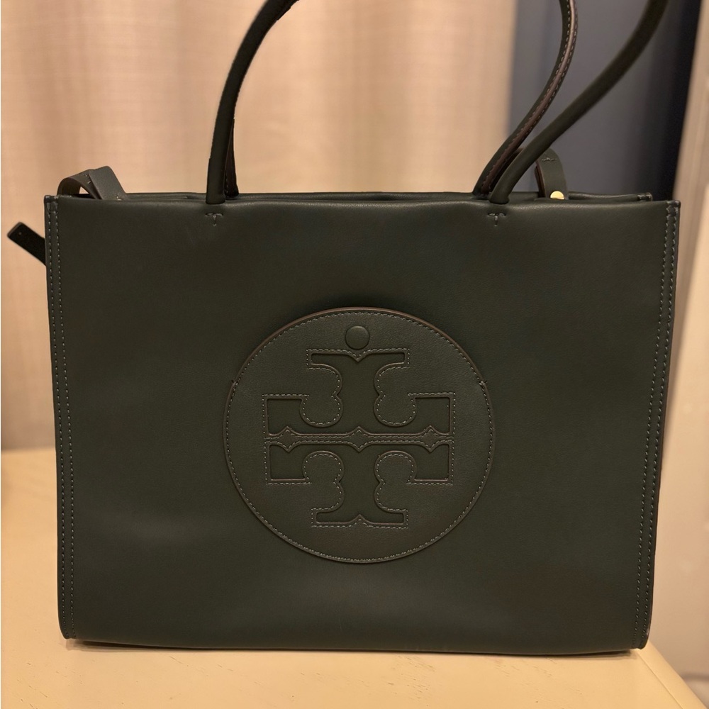 Tory Burch Dark Green Leather Tote

Brand new never used.